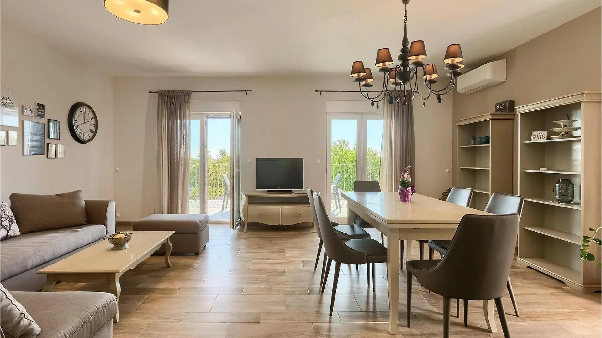 Villa Sime بوريتش بيت للعطل